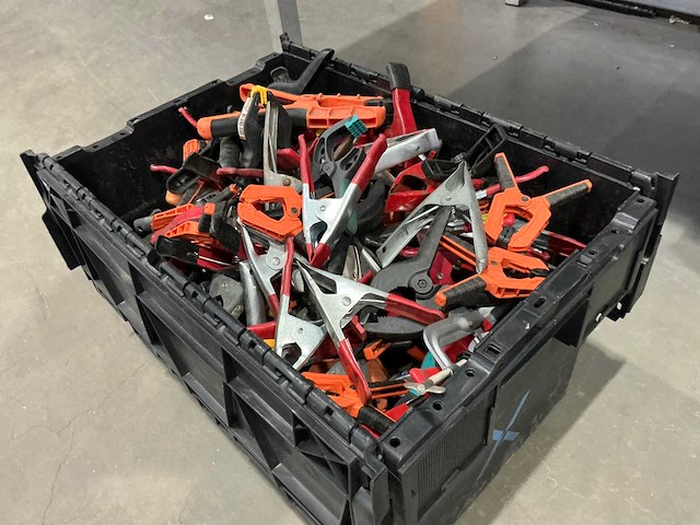 Partij klemmen - afbeelding 2 van  3