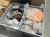 Partij kleurvlokken o.a. romar voss en aducon - afbeelding 4 van  5