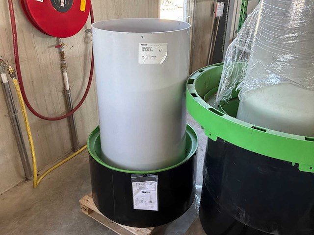 Partij kleventa / facom ventilatie-/en dakmateriaal - afbeelding 6 van  13