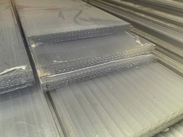 Partij klik polycarbonaat kanaalplaten - afbeelding 1 van  2