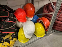 Partij klimbeveiliging en helmen - afbeelding 4 van  4