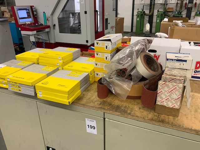 Partij klingspor kl385jf schuurpapier - afbeelding 1 van  13