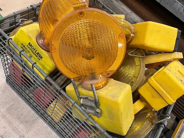 Partij knipperlampen - afbeelding 2 van  4