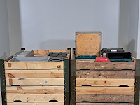 Partij koffers en kisten