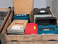 Partij koffers en kisten - afbeelding 2 van  9