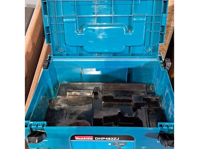 Partij koffers en kisten - afbeelding 5 van  9