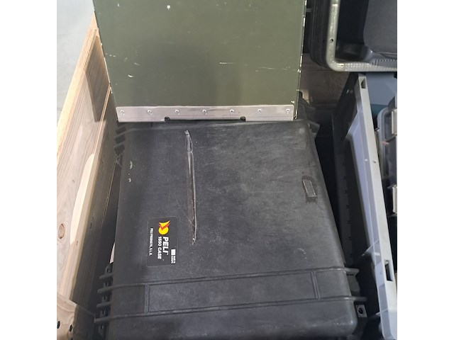 Partij koffers en transportkisten - afbeelding 4 van  9