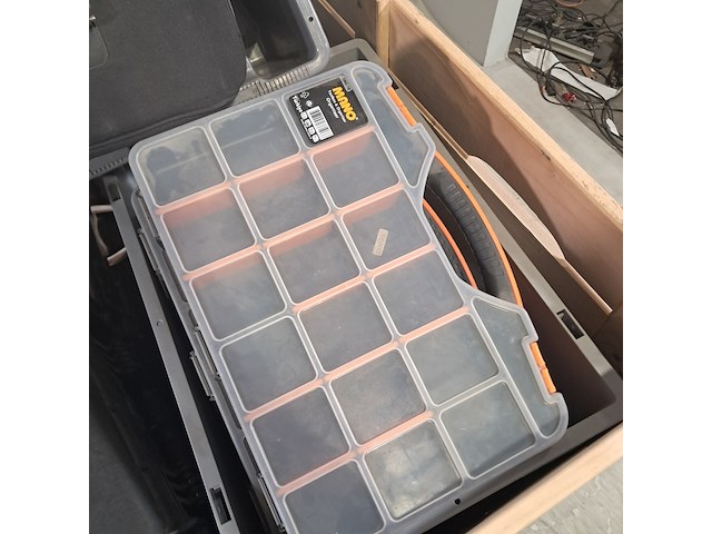 Partij koffers en transportkisten - afbeelding 5 van  9