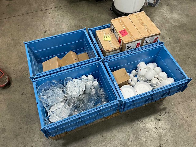 Partij koffie servies - afbeelding 1 van  5
