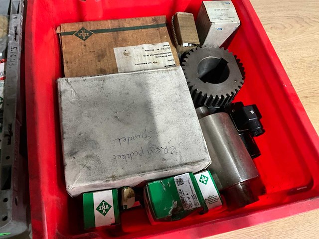 Partij kogellagers & machine onderdelen - afbeelding 5 van  7