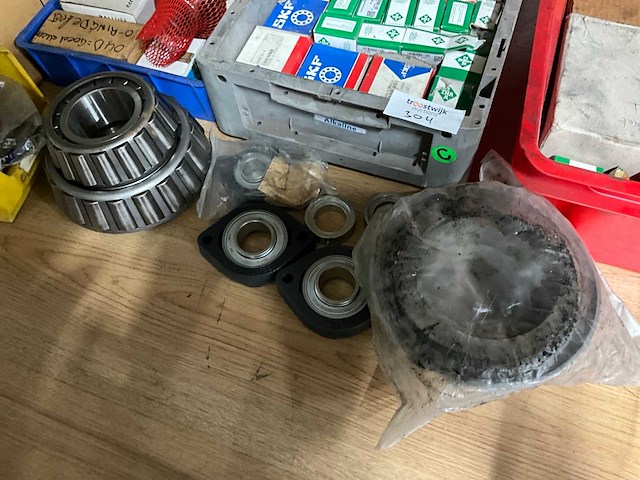 Partij kogellagers & machine onderdelen - afbeelding 6 van  7