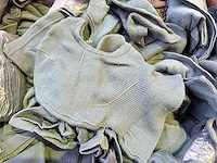 Partij kolsjalen en bivakmutsen - afbeelding 1 van  6