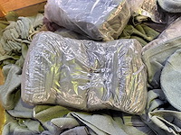 Partij kolsjalen en bivakmutsen - afbeelding 5 van  6