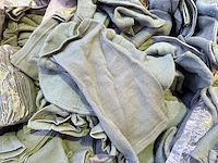 Partij kolsjalen en bivakmutsen - afbeelding 6 van  6