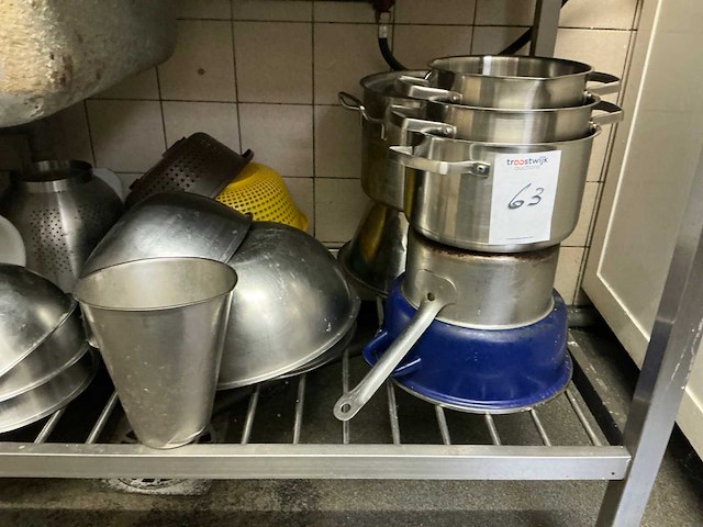 Partij kookpotten - afbeelding 1 van  3