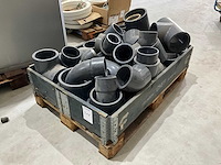 Partij koppelingen, bochten en afsluiter - afbeelding 1 van  5