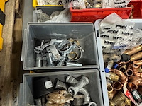 Partij koppelingen en ijzerwaren - afbeelding 5 van  5