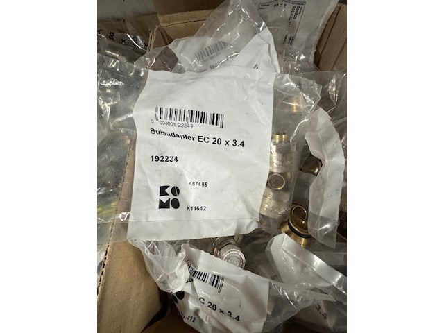 Partij koppelingen en ijzerwaren - afbeelding 8 van  10