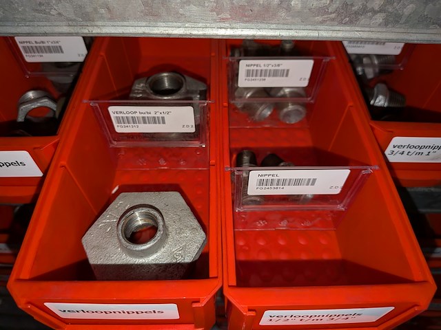 Partij koppelingen en nippels - afbeelding 24 van  62