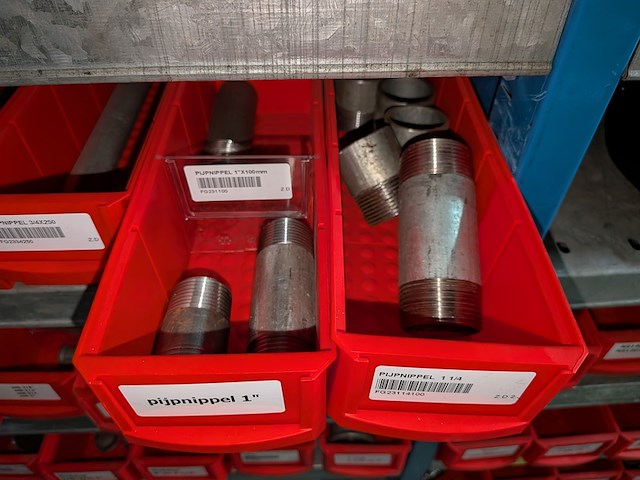 Partij koppelingen en nippels - afbeelding 30 van  62