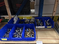 Partij koppelingen in stapelbakken - afbeelding 1 van  5