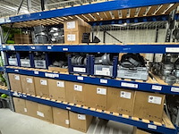 Partij koppelstukken en beugels, aerfoam en ubifit, grijs - afbeelding 1 van  14