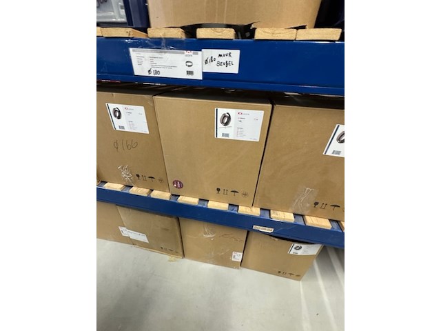 Partij koppelstukken en beugels, aerfoam en ubifit, grijs - afbeelding 9 van  14