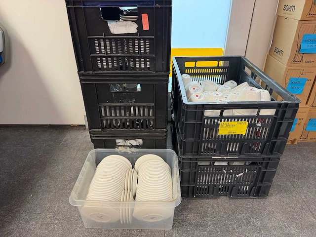 Partij koppen en schotels w.o. de - afbeelding 2 van  9