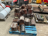 Partij koramic dakpannen - afbeelding 1 van  7