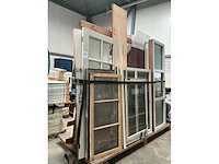 Partij kozijnen, ramen en deuren - afbeelding 2 van  4