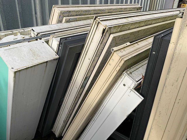 Partij kozijnen - afbeelding 6 van  7