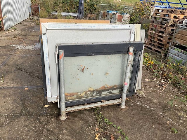 Partij kozijnen - afbeelding 2 van  7