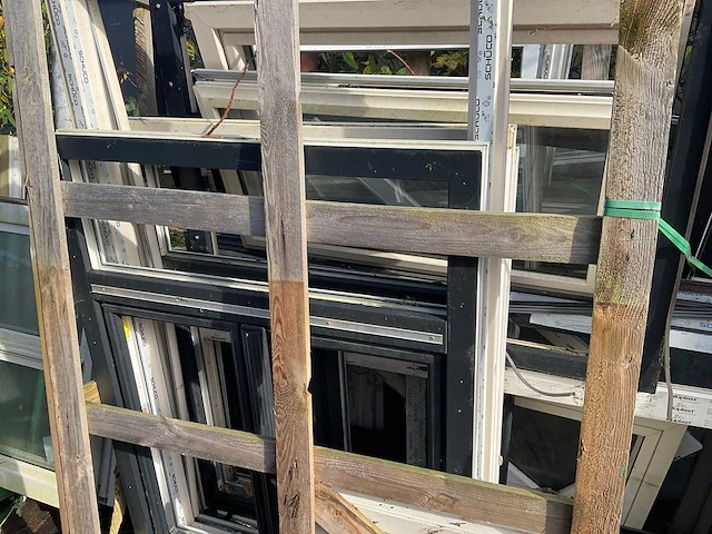 Partij kozijnen - afbeelding 4 van  5