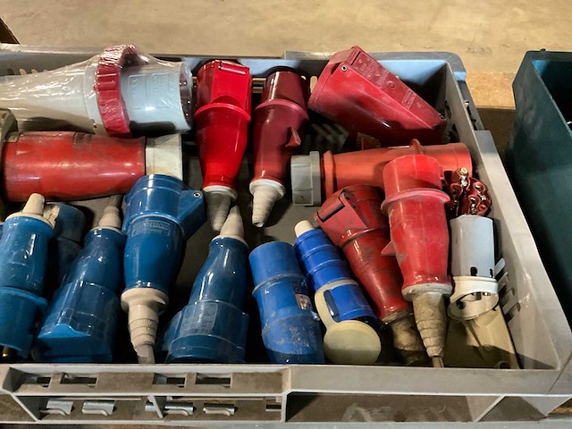 Partij krachstroom stekkers en divers - afbeelding 2 van  4