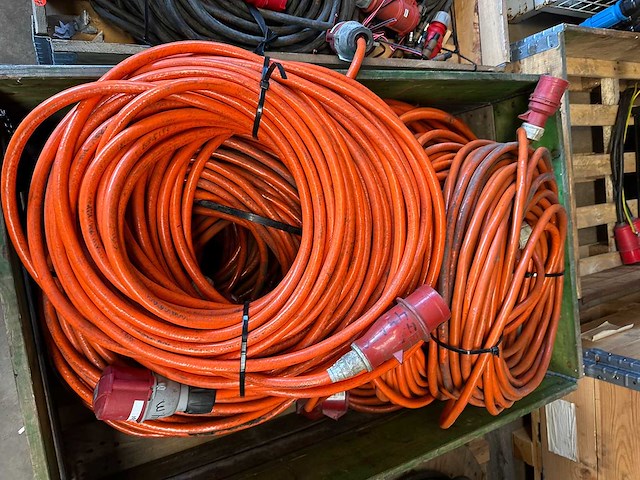 Partij krachtstroom kabels 32ampere inclusief pallet - afbeelding 2 van  2