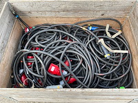 Partij krachtstroom kabels en powerlock - afbeelding 1 van  2