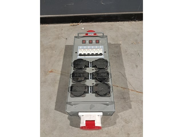 Partij krachtstroom stekkers en verdeeldoos, o.a keraf , yeeda en famatel - afbeelding 2 van  8