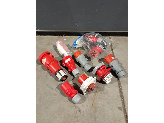 Partij krachtstroom stekkers en verdeeldoos, o.a keraf , yeeda en famatel - afbeelding 5 van  8