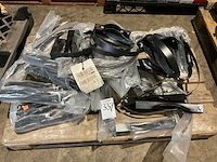 Partij kramp tankbeugels - afbeelding 1 van  3