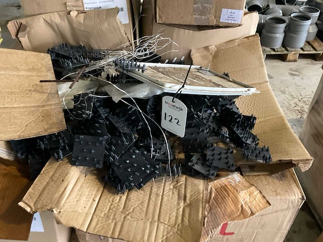 Partij kramplaten - afbeelding 2 van  4