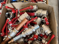 Partij kranen en afsluiters - afbeelding 17 van  21