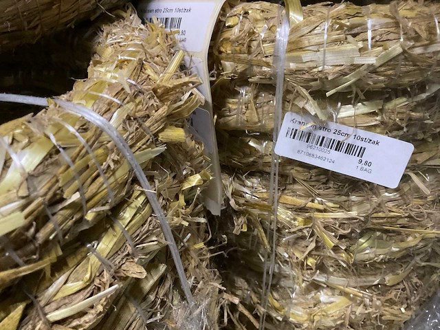 Partij kransen stro - afbeelding 7 van  8