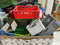 Partij kratten, emmers, stapelbakjes etcetera - afbeelding 3 van  7