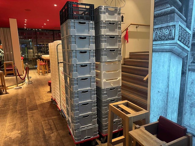 Partij kratten met transportkarren en rolcontainers - afbeelding 5 van  5