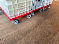 Partij kratten met trolleys - afbeelding 4 van  4