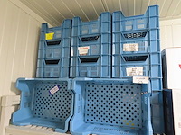 Partij kratten - afbeelding 1 van  2