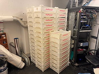 Partij kratten - afbeelding 1 van  3