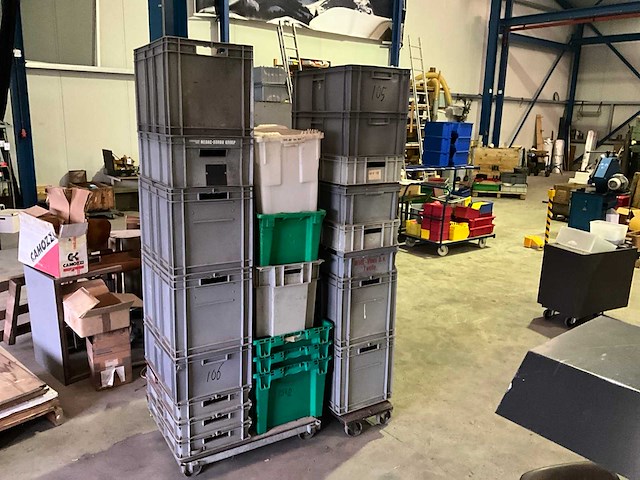 Partij kratten - afbeelding 3 van  3