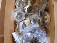 Partij kroonmoeren - afbeelding 4 van  6