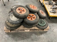 Partij kruiwagen wielen - afbeelding 2 van  2